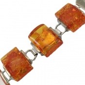 دستبند کهربا بولونی لهستان بی نظیر و اشرافی زنانه دستبند کهربا بولونی لهستان بی نظیر و اشرافی زنانه