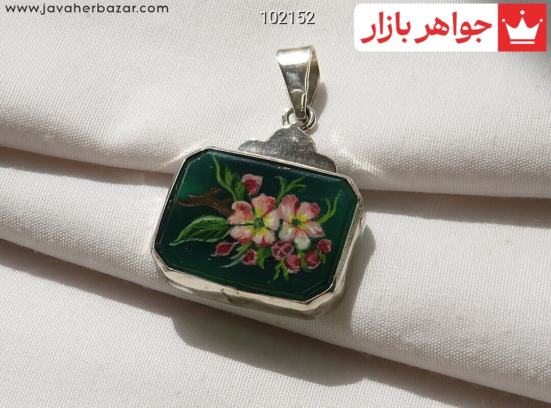 مدال نقره عقیق سبز نقاشی شده طرح گل دست ساز
