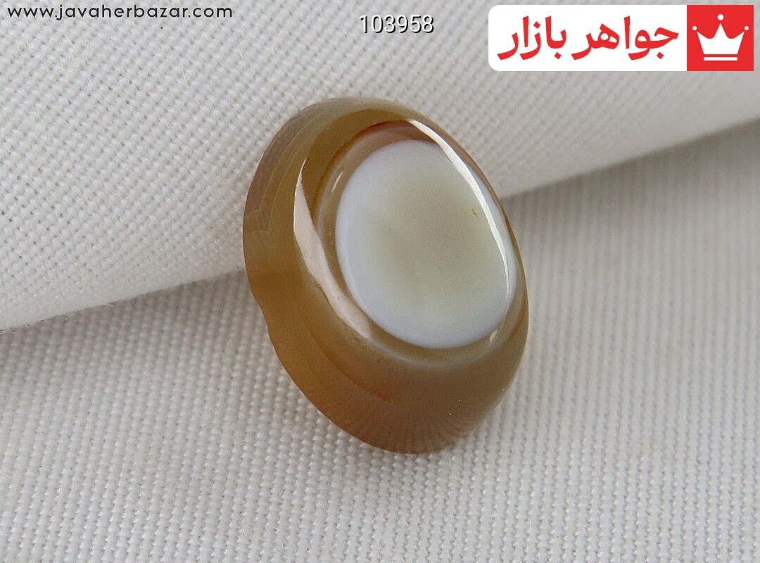نگین تک عقیق باباقوری