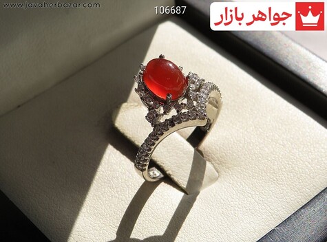 انگشتر نقره عقیق یمنی قرمز طرح خاتون زنانه