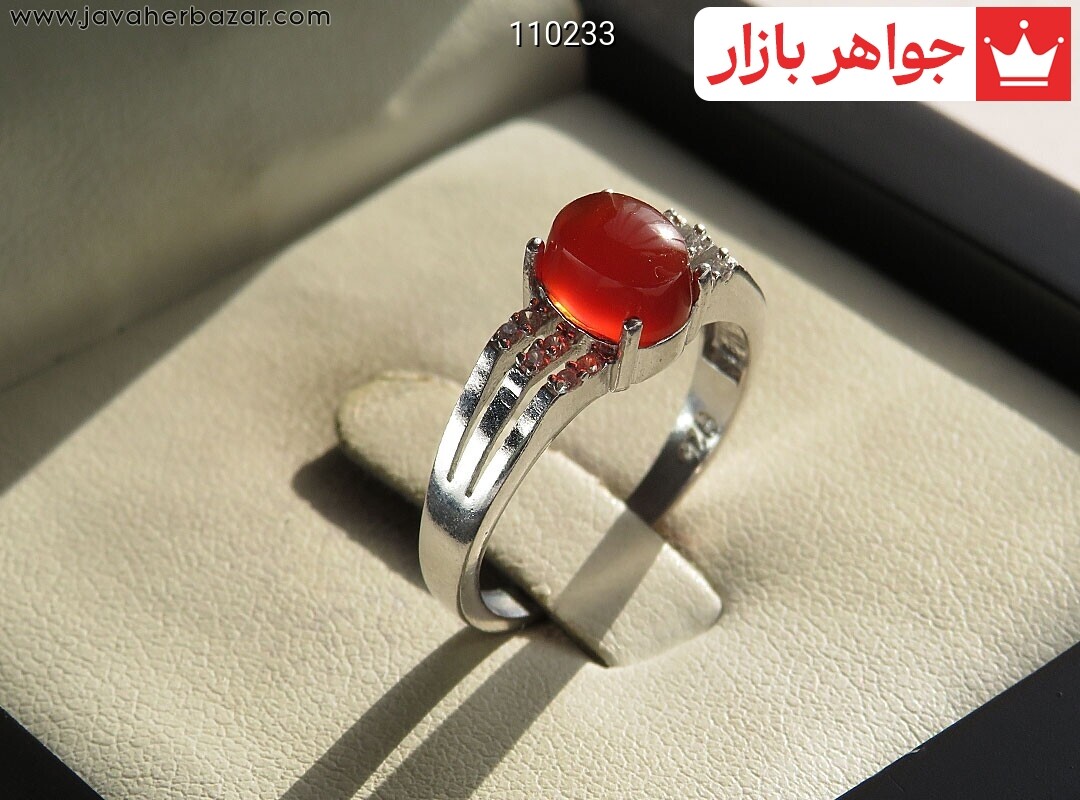 انگشتر نقره عقیق یمنی قرمز طرح نیلوفر زنانه