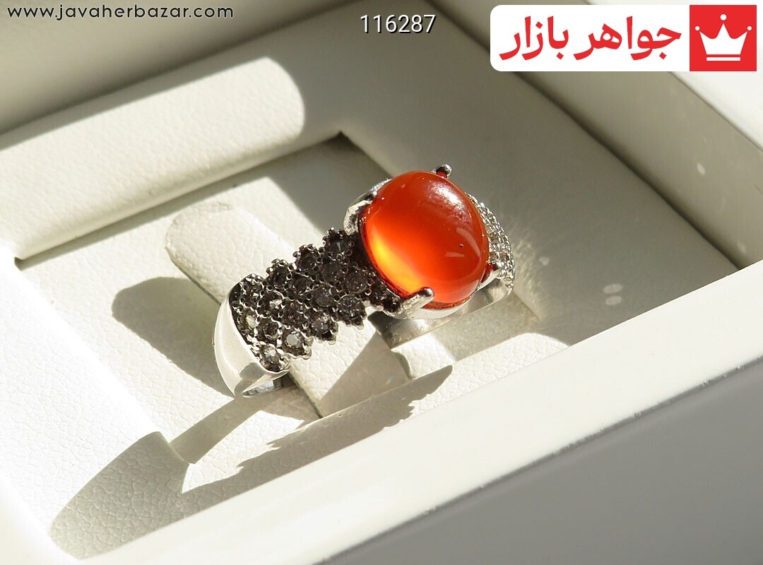 انگشتر نقره عقیق یمنی نارنجی طرح گلناز زنانه