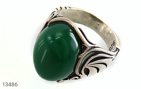 انگشتر نقره عقیق سبز درشت طرح شهنام مردانه - 13486