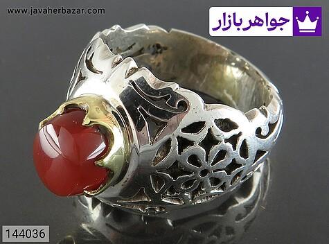 انگشتر نقره عقیق یمنی قرمز خوش نقش مردانه دست ساز تاج برنجی - 144036