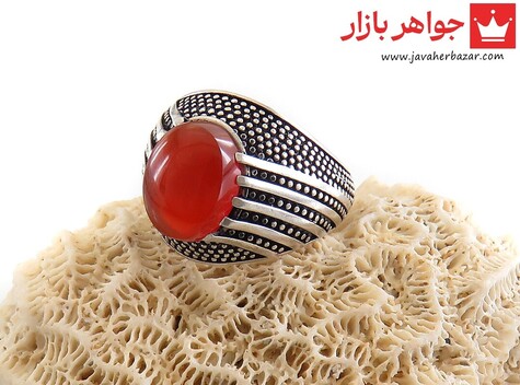 انگشتر نقره عقیق یمنی قرمز طرح طرح سنتی مردانه