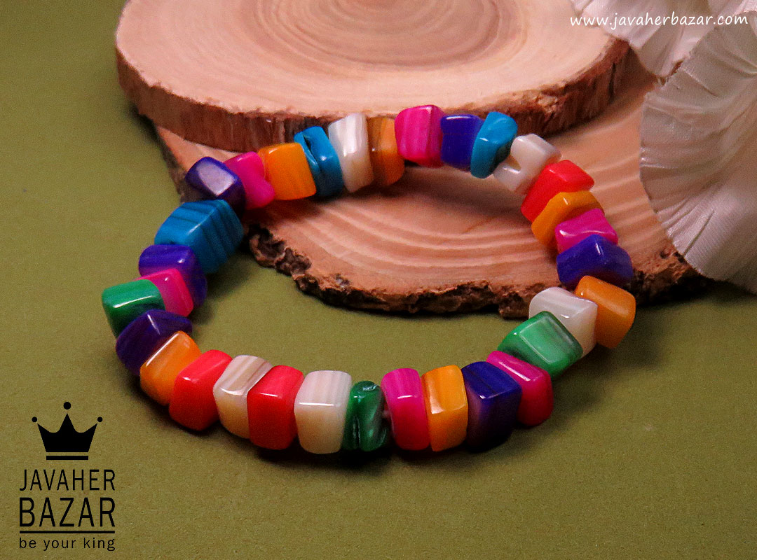 دستبند صدف رنگارنگ طرح نشاط زنانه