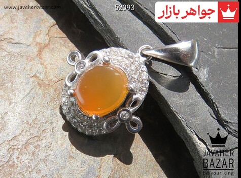 مدال نقره عقیق یمنی نارنجی طرح نسترن