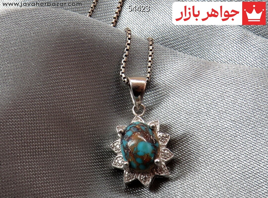 گردنبند نقره فیروزه نیشابوری طرح ستاره