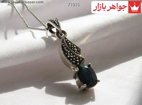آویز نقره یاقوت کبود طرح خاتون - 71016
