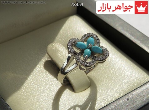 انگشتر نقره فیروزه نیشابوری عجمی طرح گل زنانه - 78459