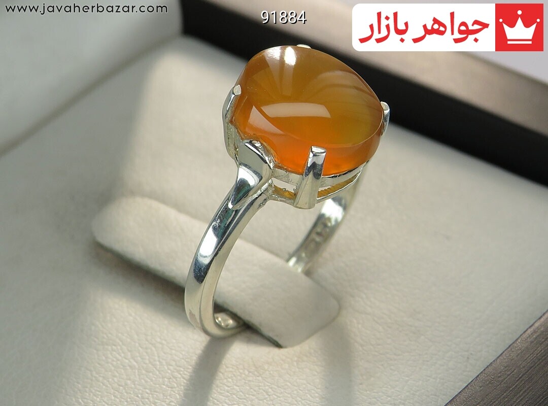 انگشتر نقره عقیق یمنی نارنجی چهار چنگ زنانه