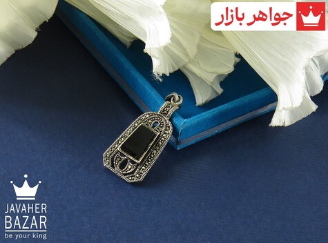 آویز نگین چهارگوش
