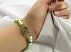 دستبند رنگی جذاب در طرح های متنوع زنانه-5